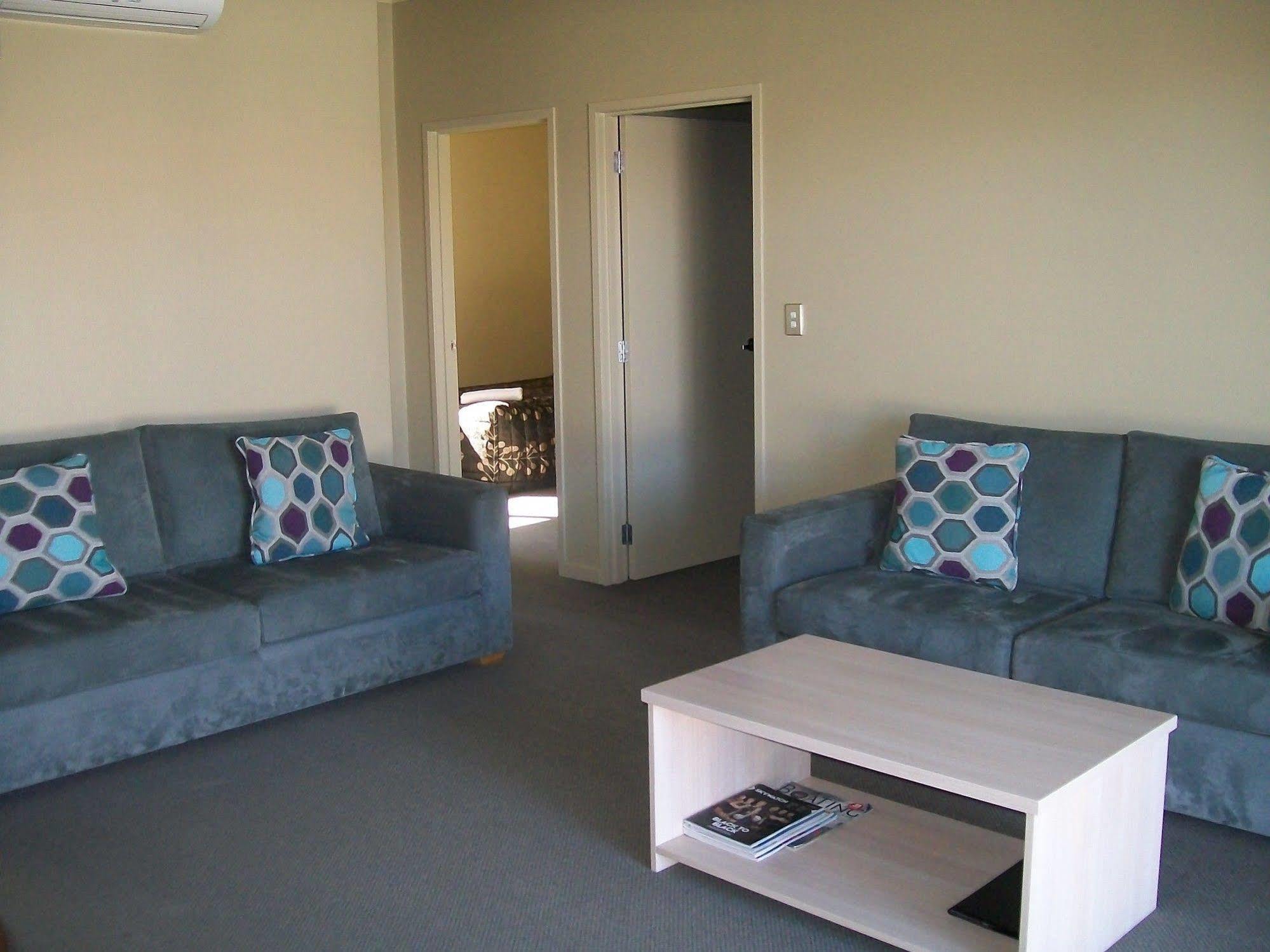 Motel Sierra Motel And Apartments 4*