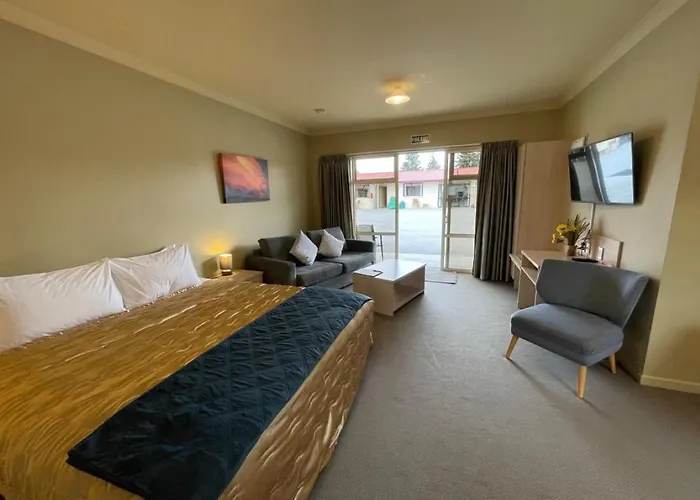 Sierra Motel And Apartments