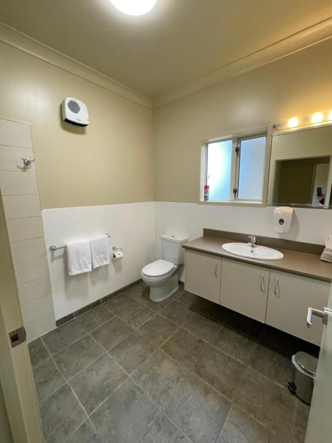 Sierra Motel And Apartments 4*